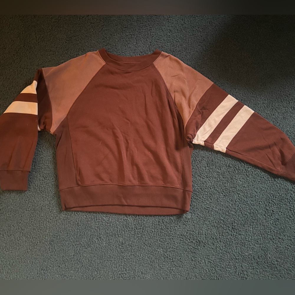 American Eagle Long Sleeve